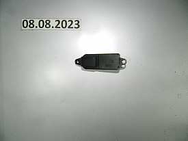 ПУЛЬТ СТЕКЛОПОДЪЕМНИКА ДВЕРИ ЗАДНИЙ (R-L) (EG2366380) MAZDA CX-7 ER 2006-2012